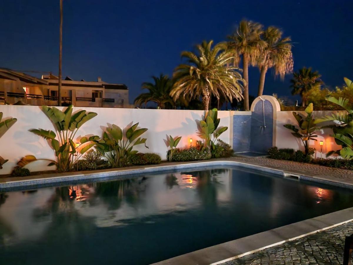 Beachfront House,manta Rota,algarve Villa